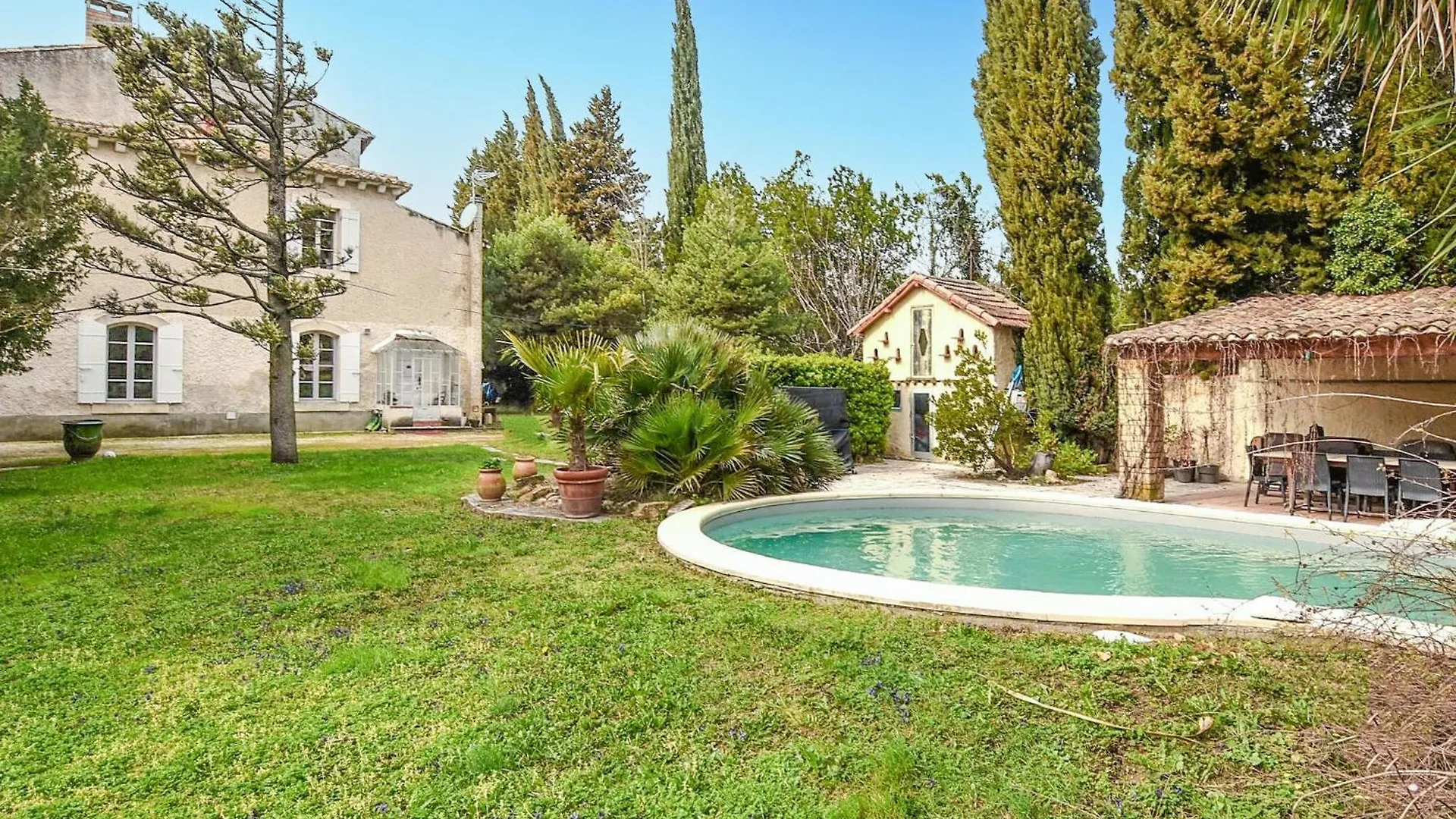 Holiday home Nice Home In Entraigues-Sur-La-Sorg France